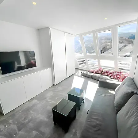 Estudio Nuevo Con Espectaculares Vistas En La Zona Baja De Descuentos En Pases De Esqui Y Material, Garaje Opcional Apartamento